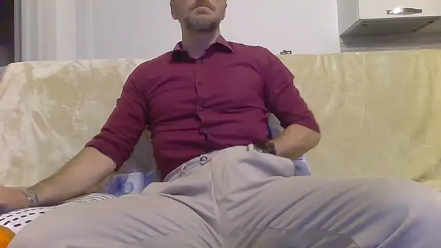 Eroshotlicker online show from 26, 4, 2026