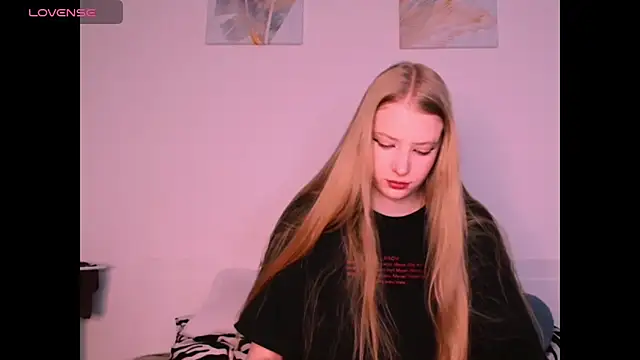  Milana Sparkl75  online show from 8, 1, 2026