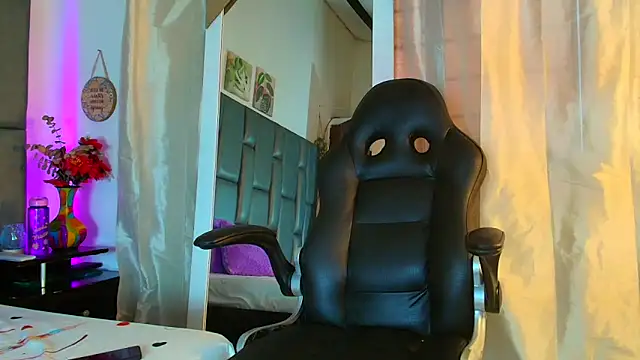 TashaNaughty4u online show from 22, 4, 2026