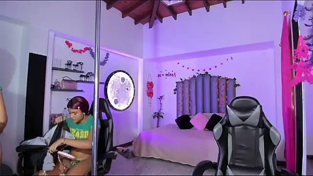 Polett Amaranta online show from 23, 4, 2026