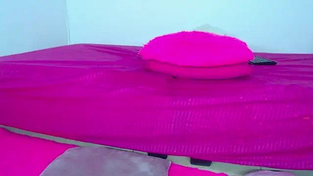 Snapshot of Milytylor chatting on 5, 3, 2026 Milytylor online show from 5, 3, 2026