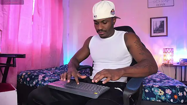 Ethantravis22 online show from 29, 4, 2026