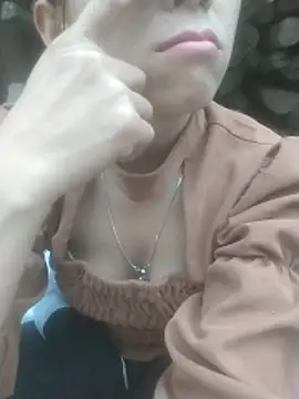 tieutam122 online show from 13, 2, 2026