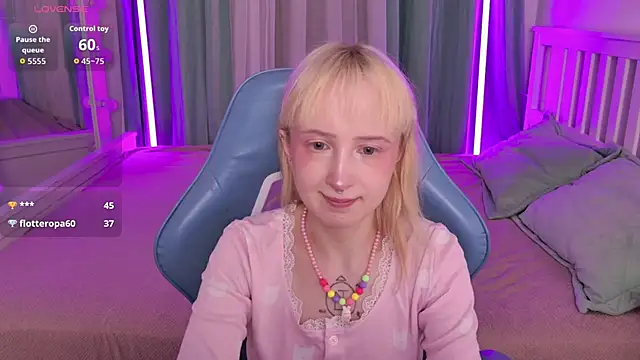 Snapshot of _Babyface_ chatting on 13, 6, 2026 Babyface online show from 13, 6, 2026