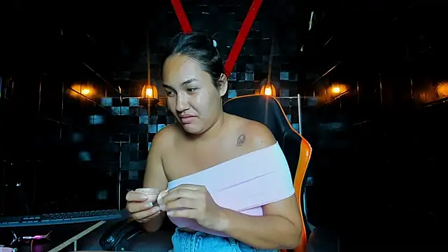 AzumiWalker online show from 6, 3, 2026