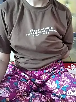 RASHMI SHARMA9 online show from 5, 4, 2026