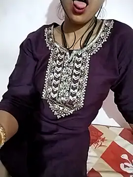 RASHMI SHARMA9 online show from 9, 4, 2026