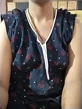 Snapshot of RASHMI_SHARMA9 chatting on 16, 5, 2026 RASHMI SHARMA9 online show from 16, 5, 2026