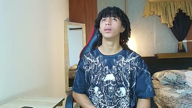 kim curlyy online show from 14, 7, 2026
