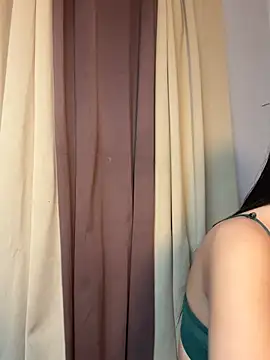 Diannellove online show from 11, 7, 2026