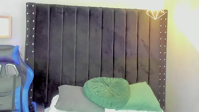 Bryan robayo5 online show from 22, 12, 2025