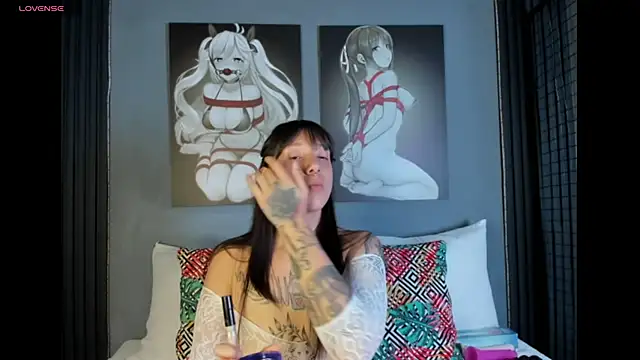 nora temptress online show from 20, 4, 2026