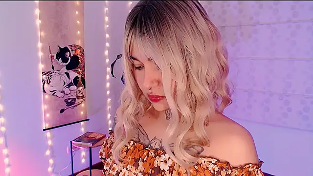 justmartina  online show from 25, 3, 2026