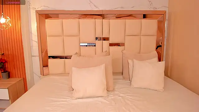 samantha quinnn online show from 26, 4, 2026