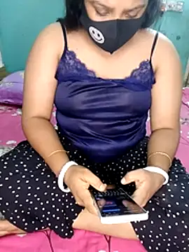 priya2098 online show from 16, 4, 2026