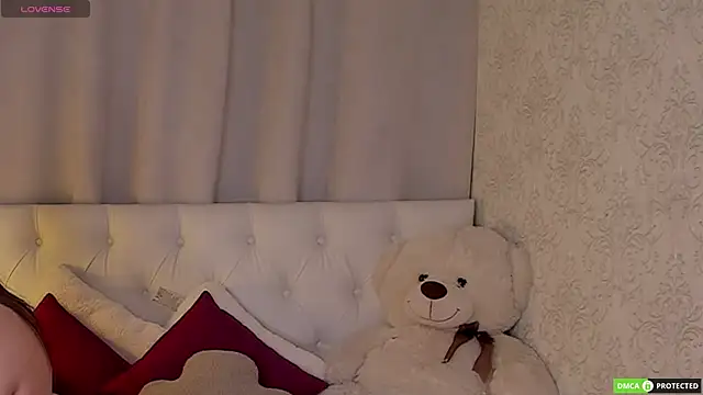 StellaGregory online show from 28, 4, 2026