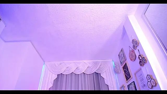 IsabelleDaza online show from 23, 2, 2026