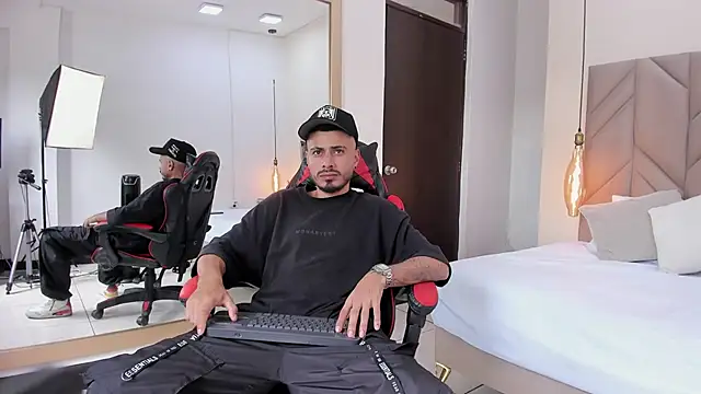 MatthewCullen online show from 25, 4, 2026