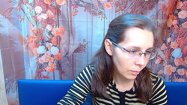 Snapshot of DaisyEdit chatting on 30, 11, 2025 DaisyEdit online show from 30, 11, 2025