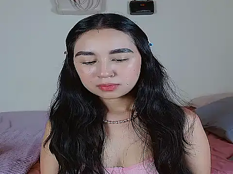 SiennaLorens online show from 1, 8, 2026