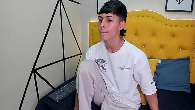 Ethan Jamees online show from 27, 2, 2026