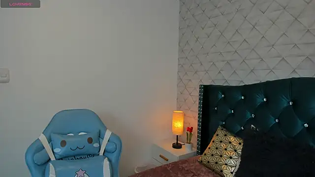 Valery jame online show from 28, 4, 2026