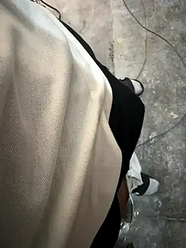 Snapshot of P-R_L-s-negras chatting on 4, 12, 2025 P-R L-s-negras online show from 4, 12, 2025