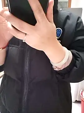 Snapshot of mimi2052 chatting on 3, 12, 2025 mimi2052 online show from 3, 12, 2025