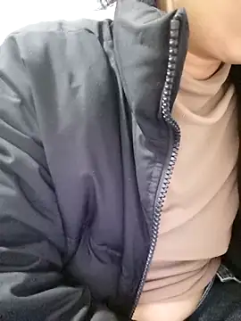 Snapshot of mimi2052 chatting on 4, 12, 2025 mimi2052 online show from 4, 12, 2025