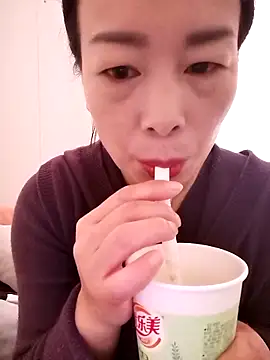 Snapshot of mimi2052 chatting on 9, 3, 2026 mimi2052 online show from 9, 3, 2026