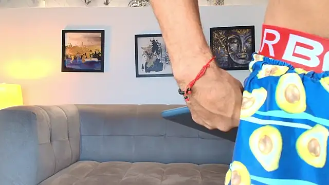 COUPLES BOYS online show from 5, 3, 2026