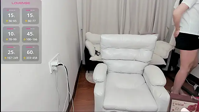 Snapshot of linlinjiang33 chatting on 8, 2, 2026 linlinjiang33 online show from 8, 2, 2026