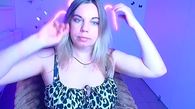 Amanda Swannn online show from 28, 4, 2026