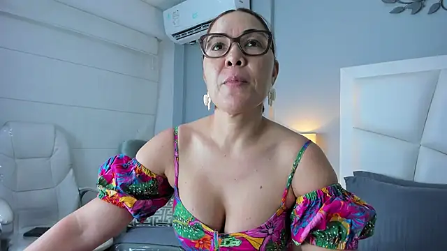 AnnaJaimes online show from 22, 4, 2026