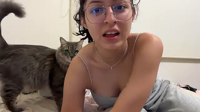 Snapshot of Alicatcua_ chatting on 8, 5, 2026 Alicatcua online show from 8, 5, 2026