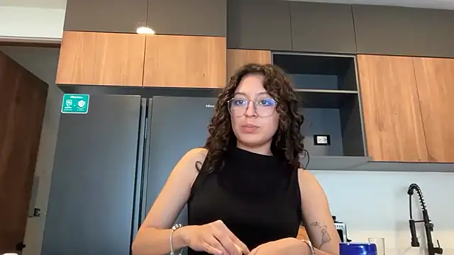 Snapshot of Alicatcua_ chatting on 7, 6, 2026 Alicatcua online show from 7, 6, 2026