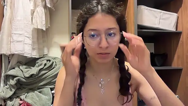 Snapshot of Alicatcua_ chatting on 11, 6, 2026 Alicatcua online show from 11, 6, 2026