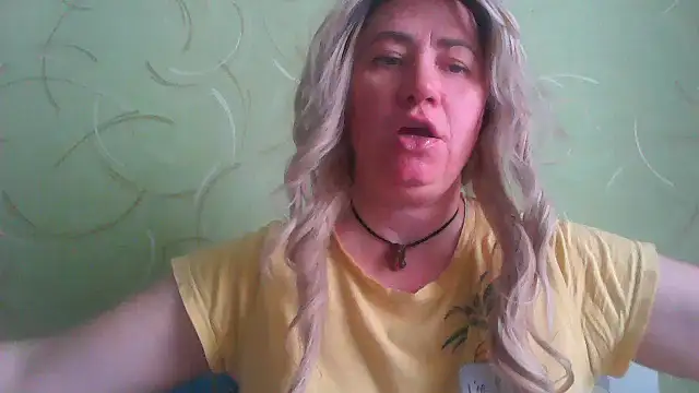 ClaireShannon online show from 28, 4, 2026