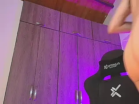 Doll Dollys  online show from 5, 12, 2025