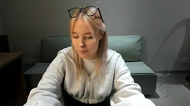 AunclreaVache online show from 29, 11, 2025