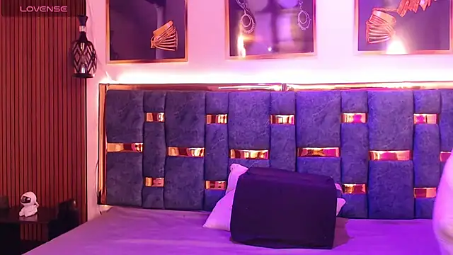  Caroline34 online show from 20, 4, 2026