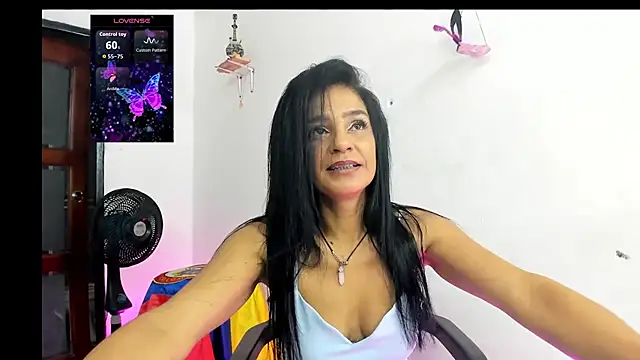 Snapshot of sweetCatallina chatting on 10, 7, 2026 sweetCatallina online show from 10, 7, 2026