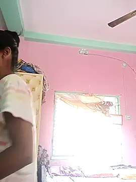 Cute diya023 online show from 12, 4, 2026