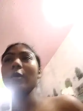 Cute diya023 online show from 28, 4, 2026