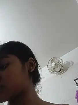 Cute diya023 online show from 14, 6, 2026