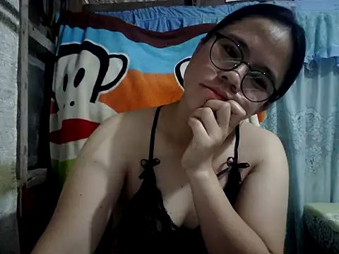 xxdreamgirl69 online show from 23, 4, 2026