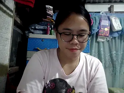 xxdreamgirl69 online show from 26, 4, 2026