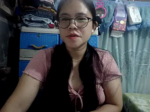 xxdreamgirl69 online show from 27, 4, 2026