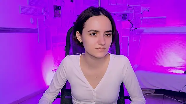 KateWillows online show from 1, 3, 2026