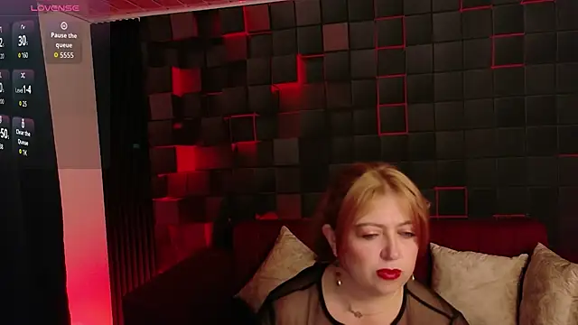 MilfArlet online show from 29, 7, 2026